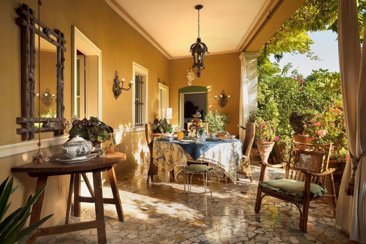 B&B Alla Mezza Luna Lonato Exterior photo